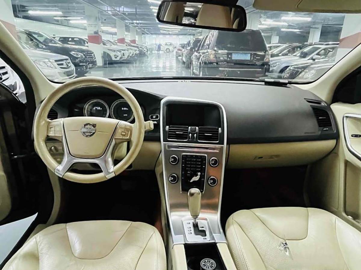 沃爾沃 XC60  2012款 T5 環(huán)球帆船賽紀(jì)念版圖片