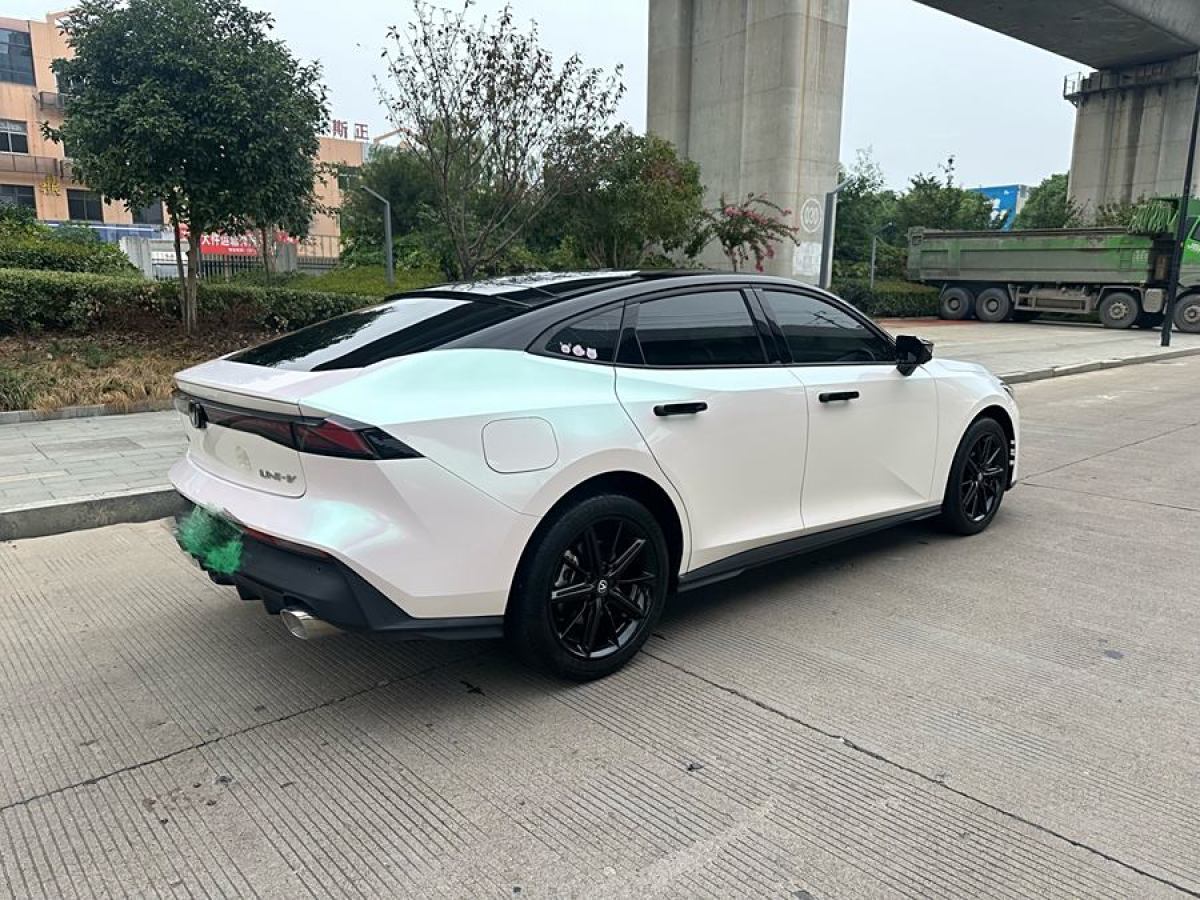 2023年7月長(zhǎng)安 長(zhǎng)安UNI-V 智電iDD  2023款 智電iDD 1.5T 113km智酷型