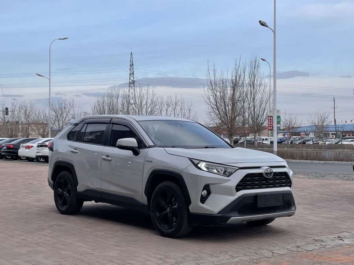 豐田 RAV4榮放  2023款 雙擎 2.5L E-CVT四驅(qū)精英Plus版圖片