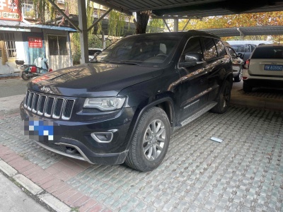 2014年2月 Jeep 大切諾基(進(jìn)口) 3.0L 舒享導(dǎo)航版圖片