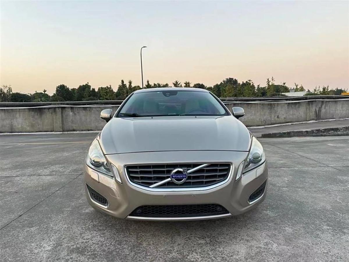 沃爾沃 S60  2011款 2.0T 智尚版圖片