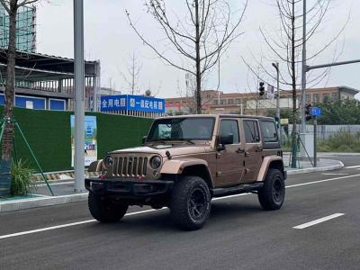 2015年10月 Jeep 牧馬人(進(jìn)口) 3.0L Sahara 四門舒享版圖片