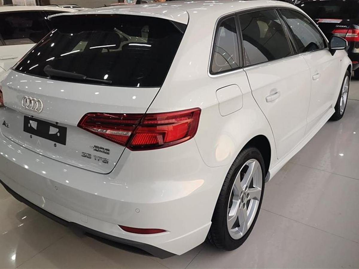 奧迪 奧迪A3  2019款 Limousine 35 TFSI 時(shí)尚型 國(guó)VI圖片