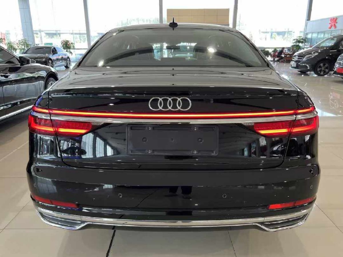 奧迪 奧迪S8  2020款 S8L 4.0TFSI quattro圖片