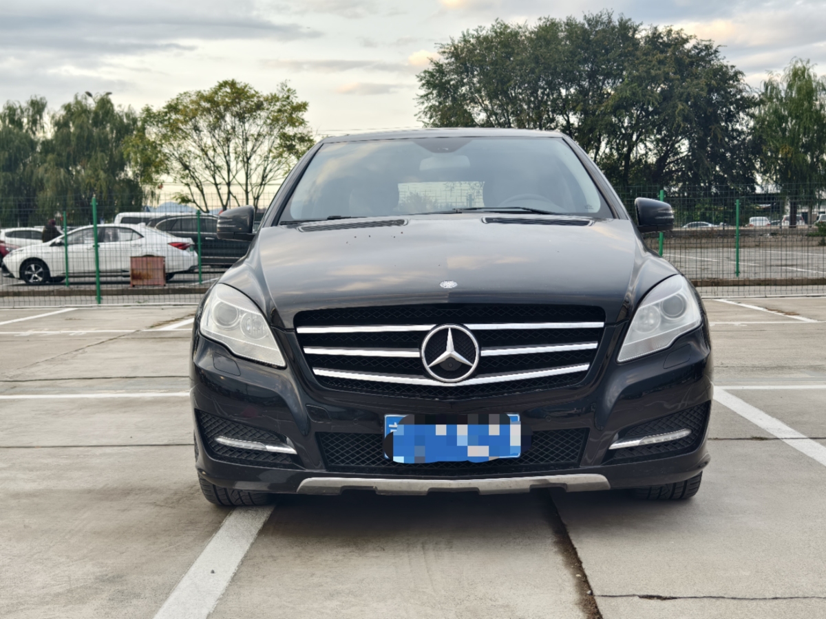 奔馳 奔馳R級  2015款 R 400 4MATIC 商務型圖片