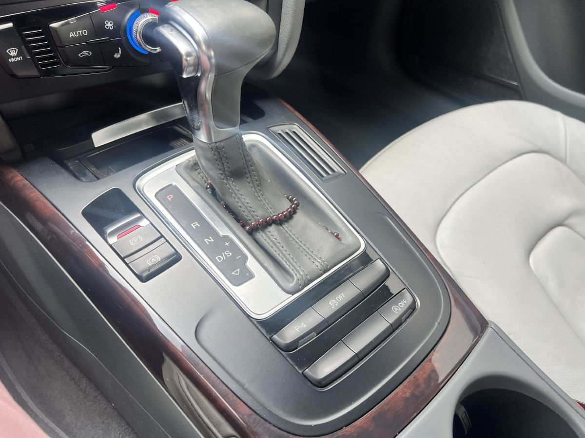奧迪 奧迪A4L  2013款 35 TFSI 自動舒適型圖片