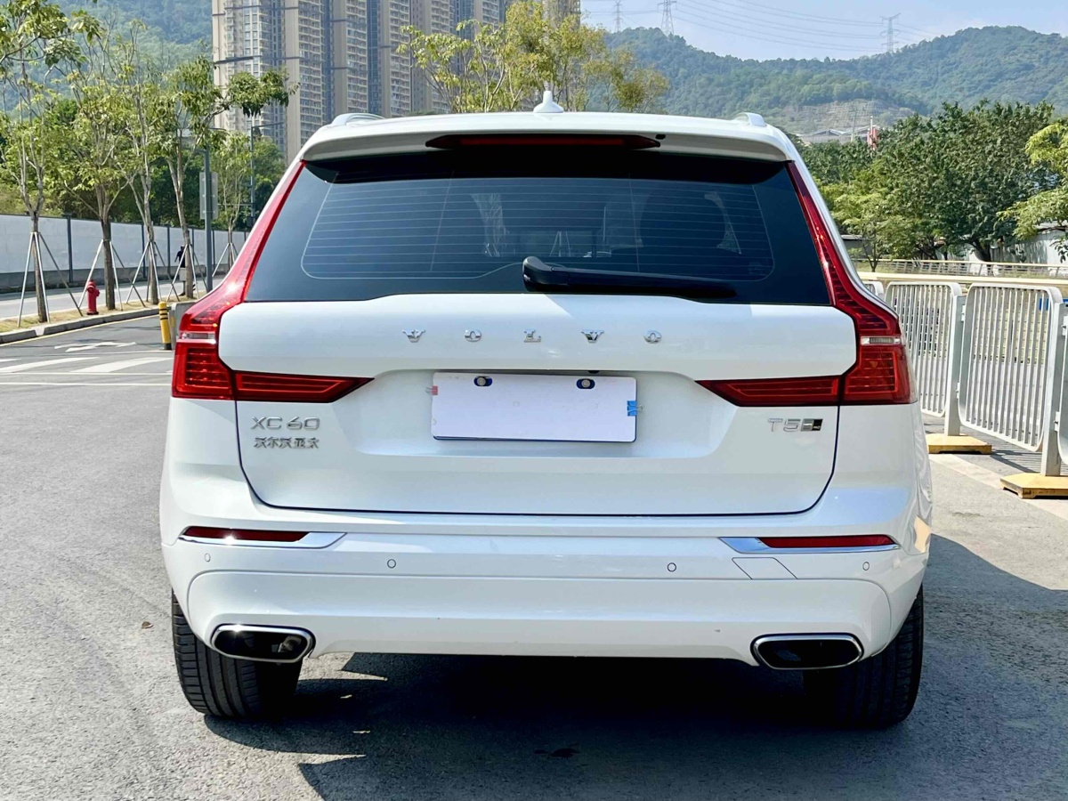 沃爾沃 XC60  2020款 T5 四驅(qū)智逸豪華版圖片