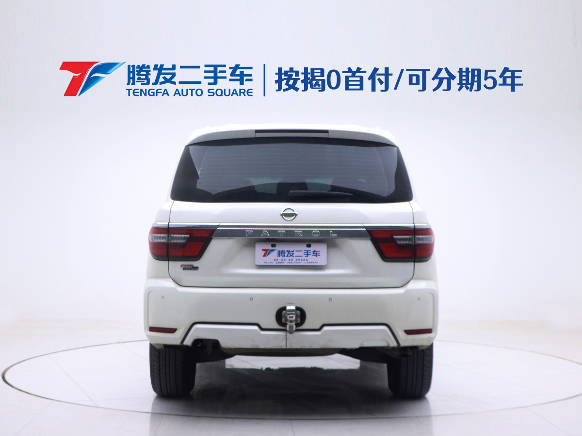 日產(chǎn) 途樂  2018款 4.0L 鉑金型圖片