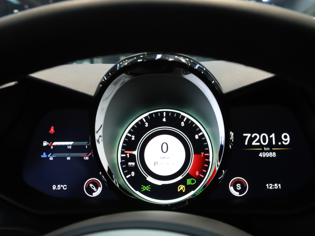 2021年1月阿斯顿·马丁 V8 Vantage  2020款 4.0T V8 Coupe