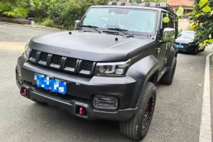 BJ40 北京 40L 2.3T 自動(dòng)四驅(qū)越野版