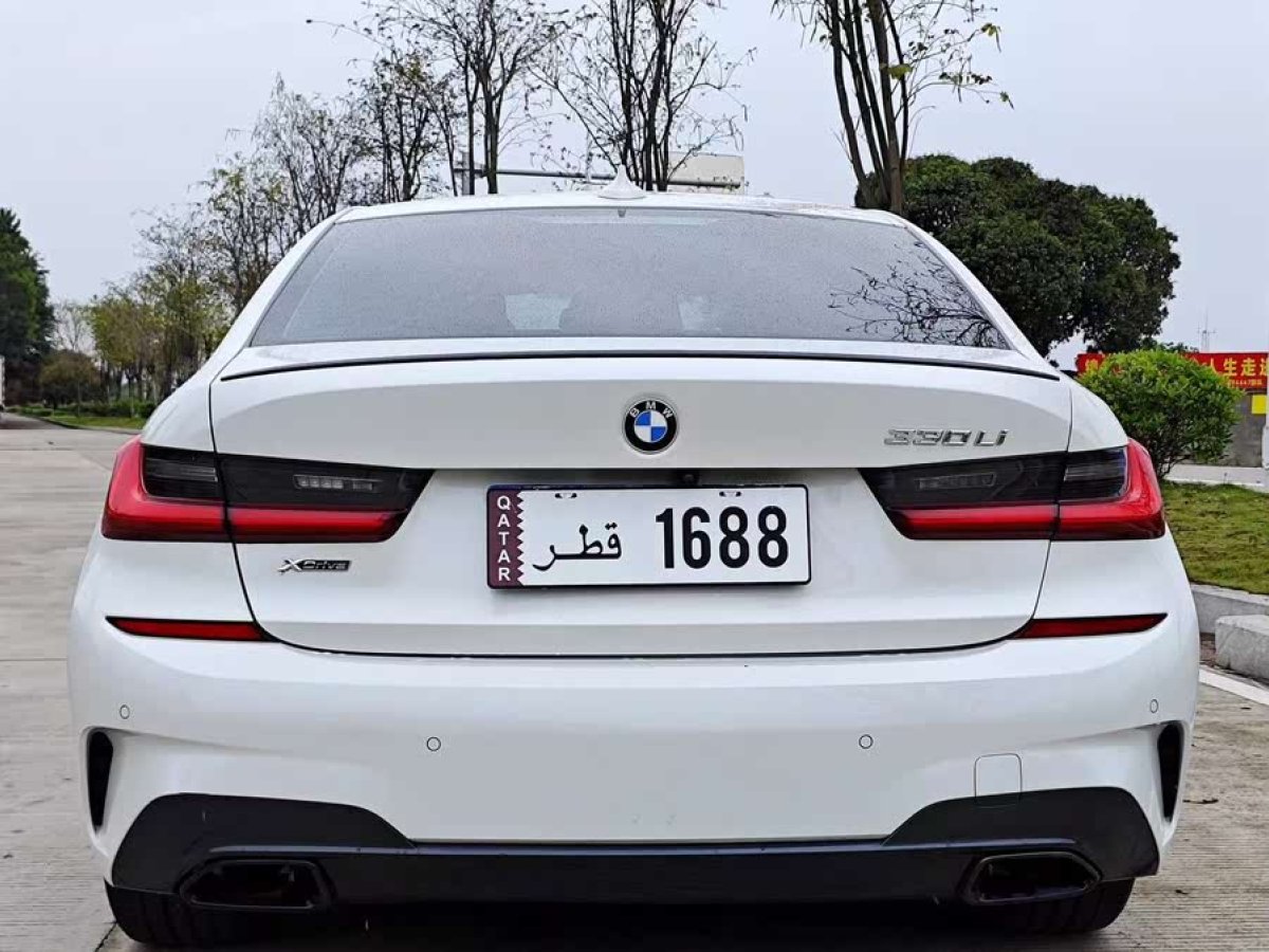 寶馬 寶馬3系  2020款 330i M運動曜夜套裝圖片