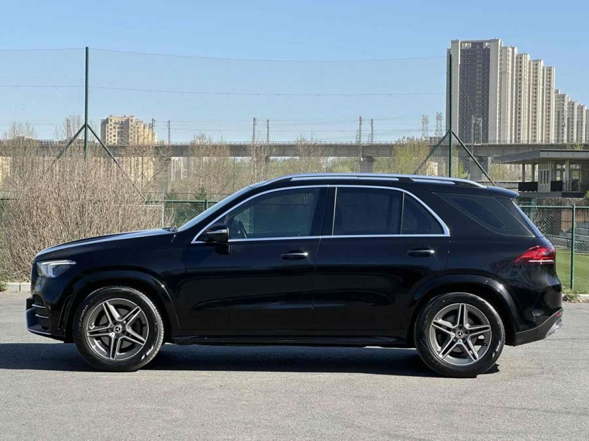 奔馳 奔馳GLE  2024款 改款 GLE 350 4MATIC 時(shí)尚型圖片