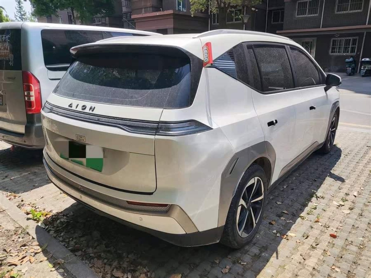 埃安 AION Y  2023款 Plus 80 智領(lǐng)版圖片