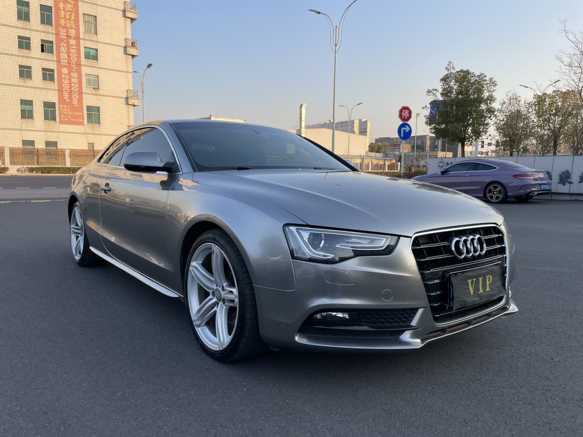 奧迪 奧迪A5  2013款 Coupe 40 TFSI風(fēng)尚版圖片