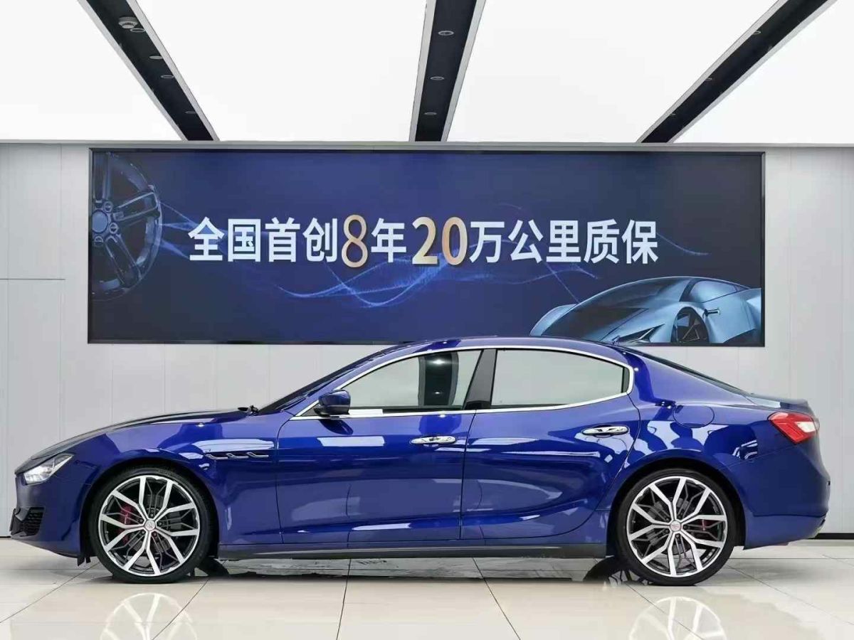 瑪莎拉蒂 Ghibli  2019款  3.0T 350Hp 標(biāo)準(zhǔn)版圖片