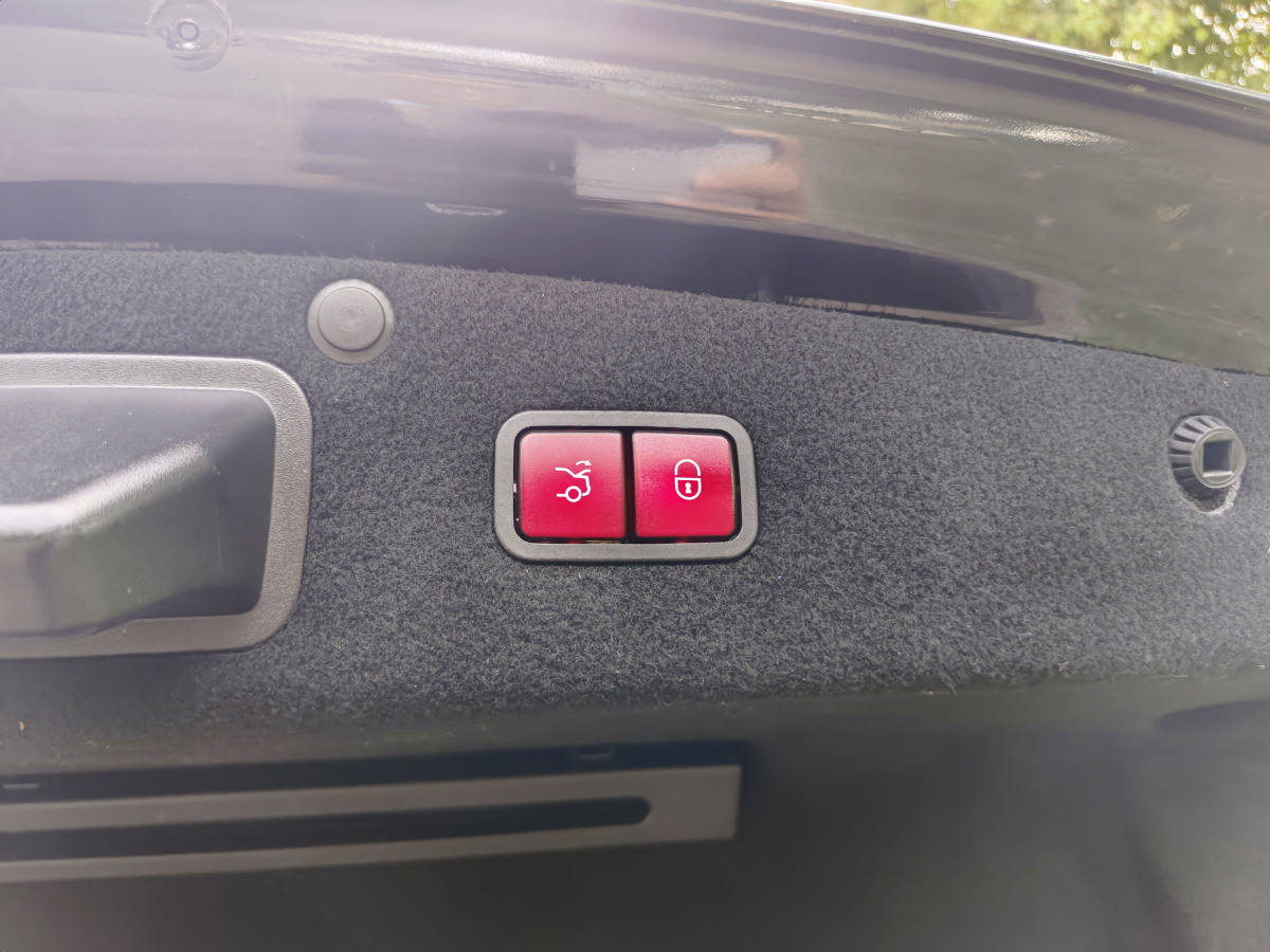 2015年9月奔驰 迈巴赫S级  2015款 S 400 4MATIC
