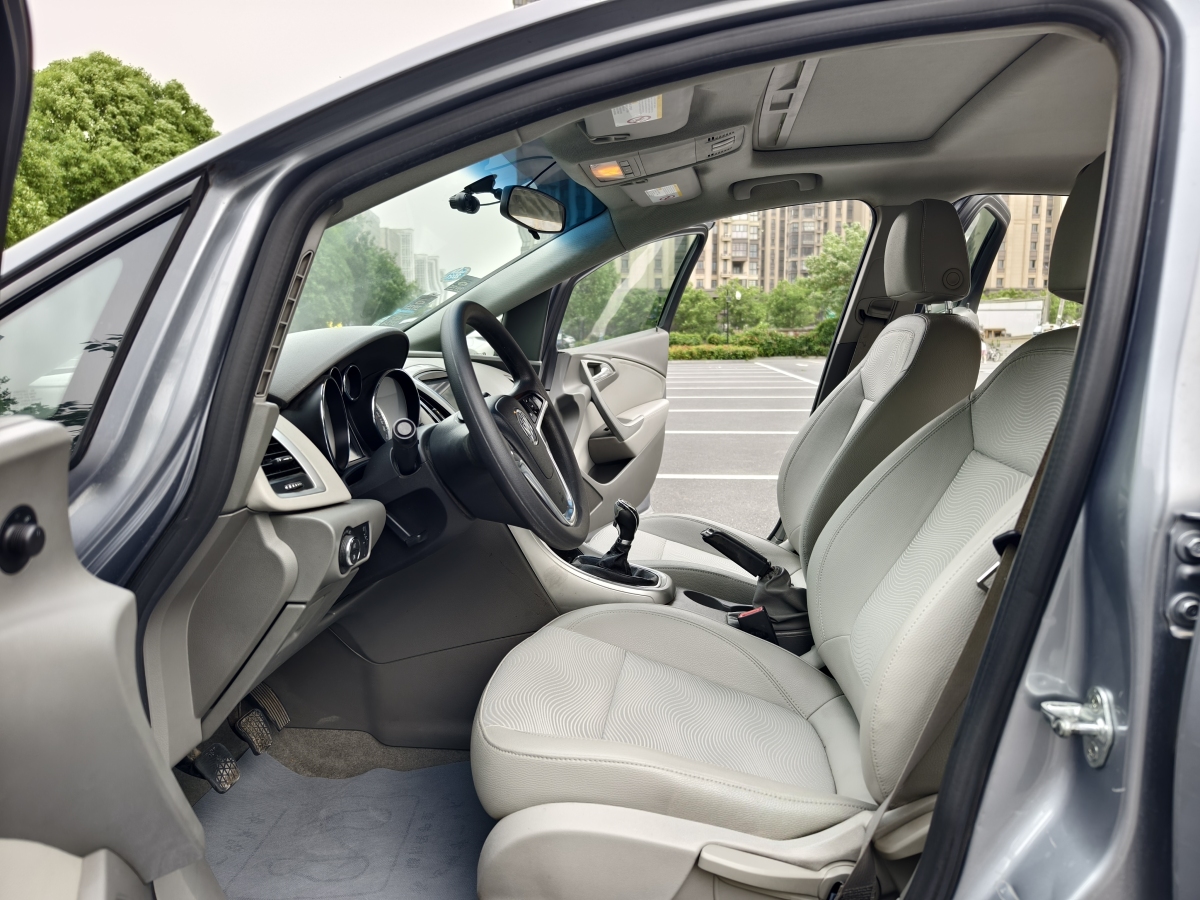 別克 英朗  2013款 XT 1.6L 手動進取版圖片