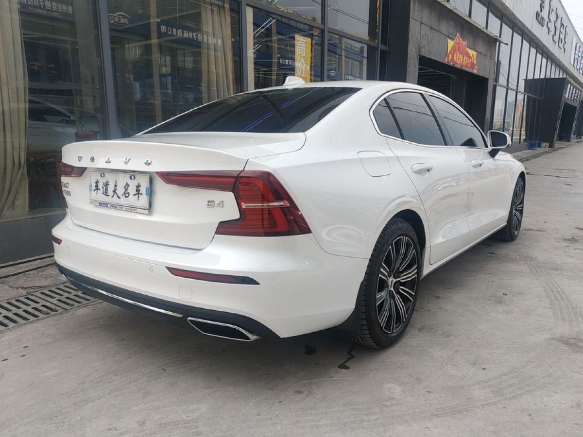 沃爾沃 S60L  2022款 B4 智遠(yuǎn)豪華版圖片