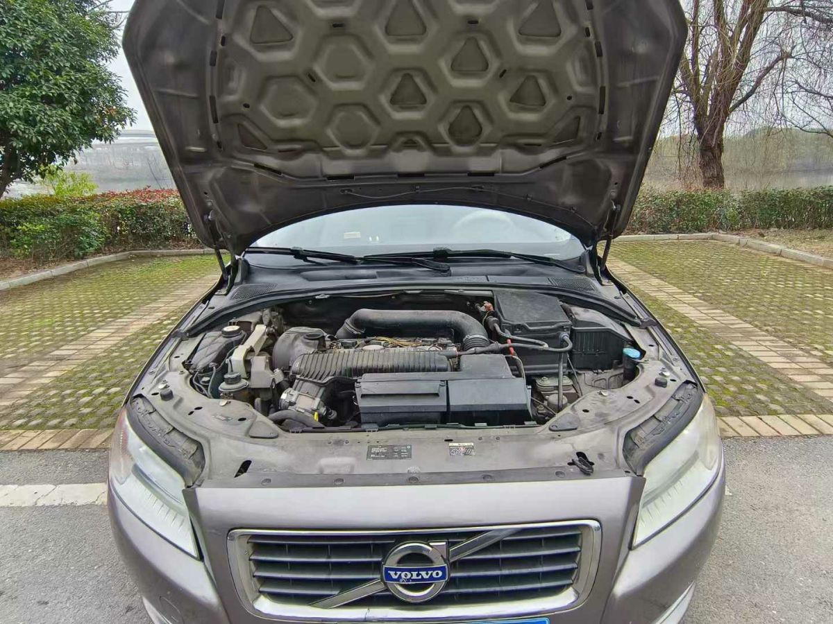 沃爾沃 S40  2010款 2.0L 自動(dòng)智尊版圖片