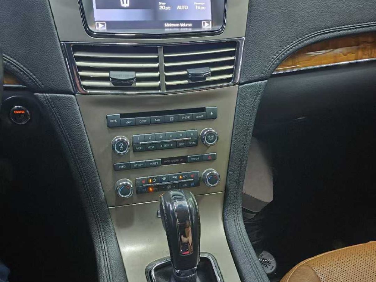 比亞迪 宋MAX新能源  2019款  DM 1.5T 智聯(lián)致享型 6座 國VI圖片