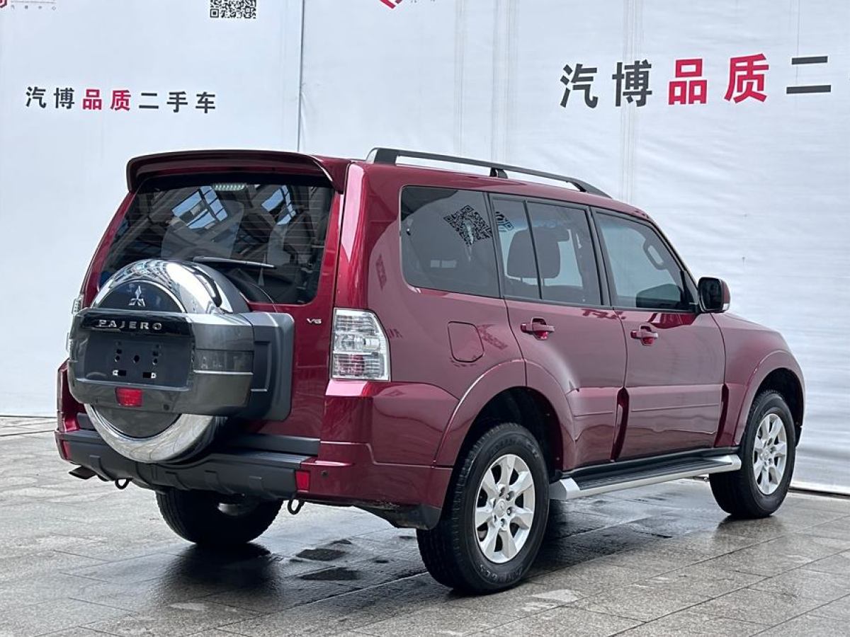 三菱 帕杰羅  2019款 3.0L 自動舒適版圖片