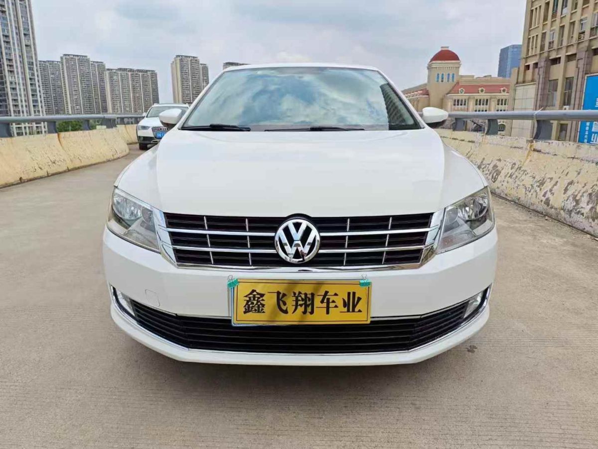 大眾 朗逸  2015款 1.6L 自動風(fēng)尚版圖片