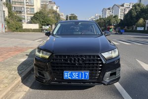 奥迪Q7 奥迪 45 TFSI S line运动型