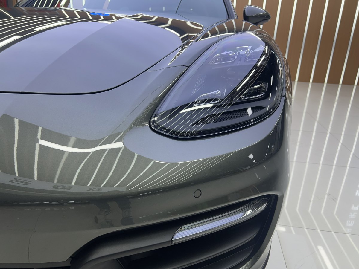 保時(shí)捷 Panamera  2022款 Panamera 4 行政加長(zhǎng)版 2.9T圖片