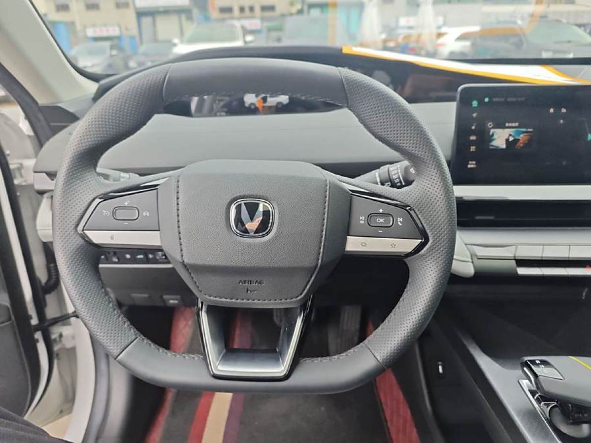 長(zhǎng)安 長(zhǎng)安UNI-V 智電iDD  2023款 智電iDD 1.5T 113km智酷型圖片