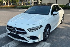 奔馳A級(jí) 奔馳 改款 A 180 L 運(yùn)動(dòng)轎車
