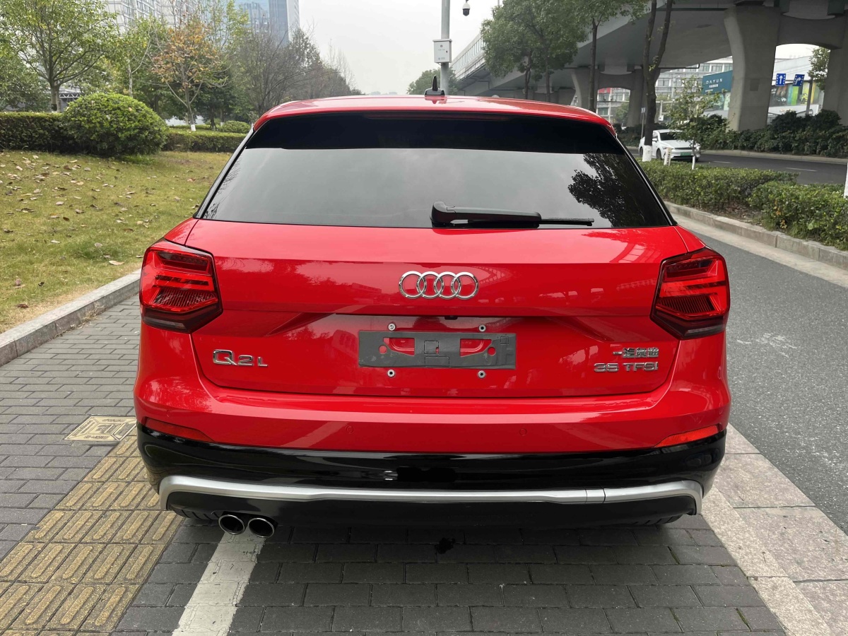 奧迪 奧迪Q2L  2021款 35 TFSI 時尚致雅型圖片