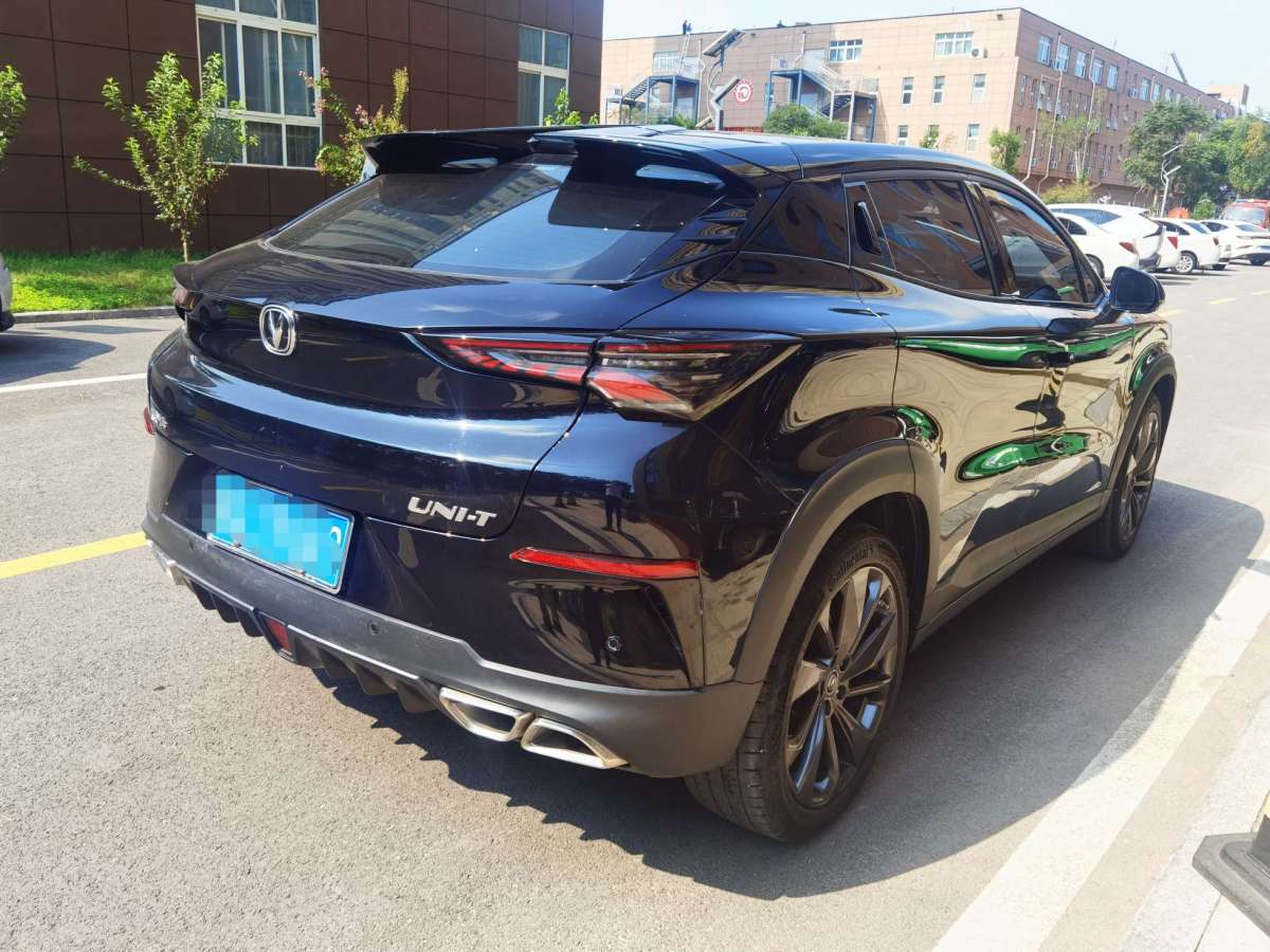 長(zhǎng)安 UNI-T  2020款 1.5T 豪華型圖片