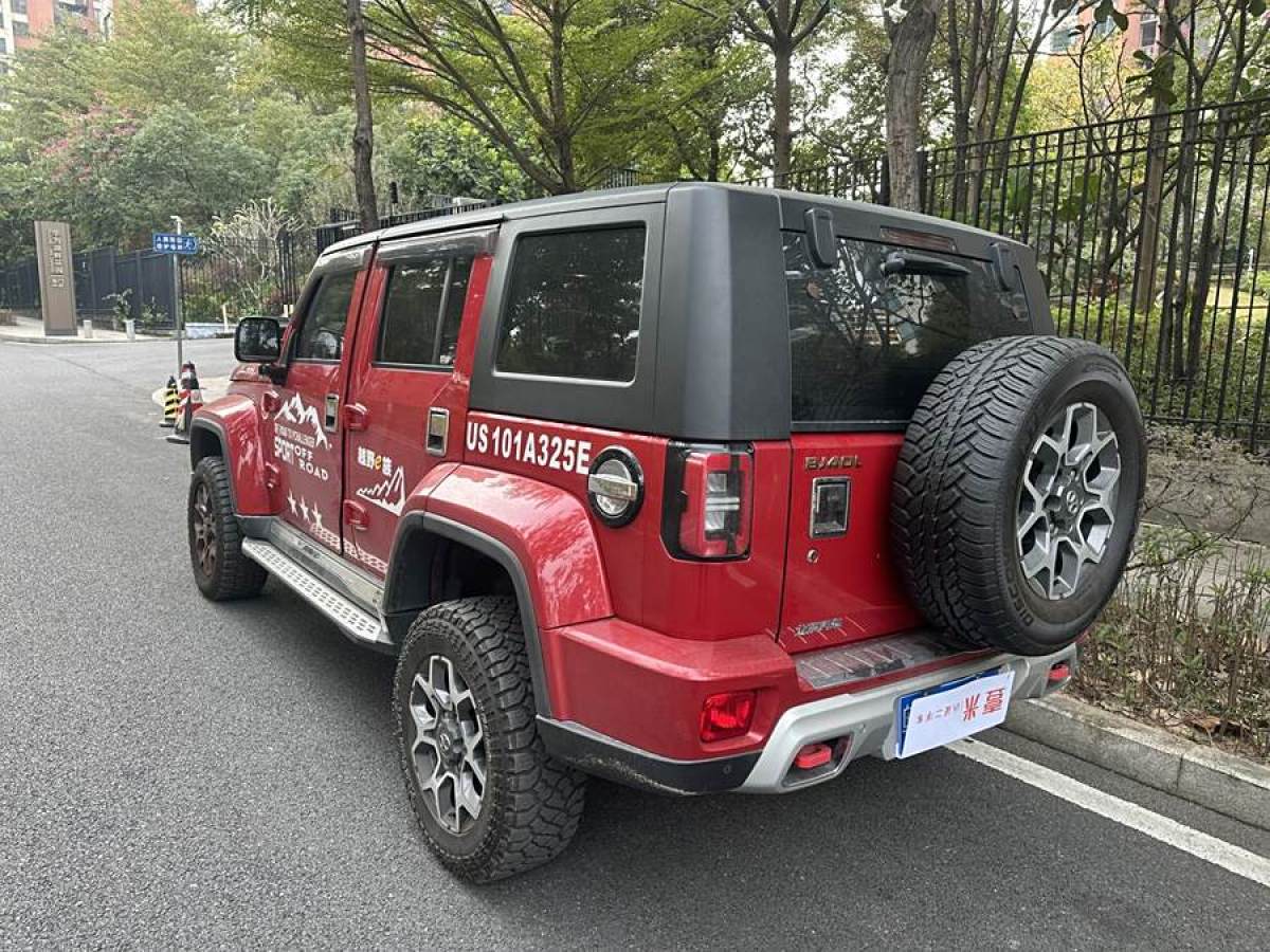 北京 BJ40  2019款  PLUS 2.3T 自動四驅(qū)尊享版 國VI圖片