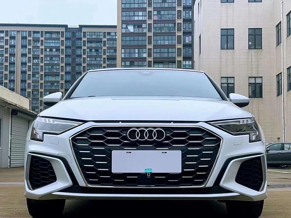 2021年8月奧迪 奧迪A3  2021款 A3L Limousine 35 TFSI 進取致雅型