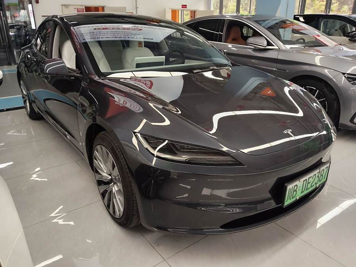 特斯拉 Model Y  2023款 長續(xù)航全輪驅(qū)動版圖片