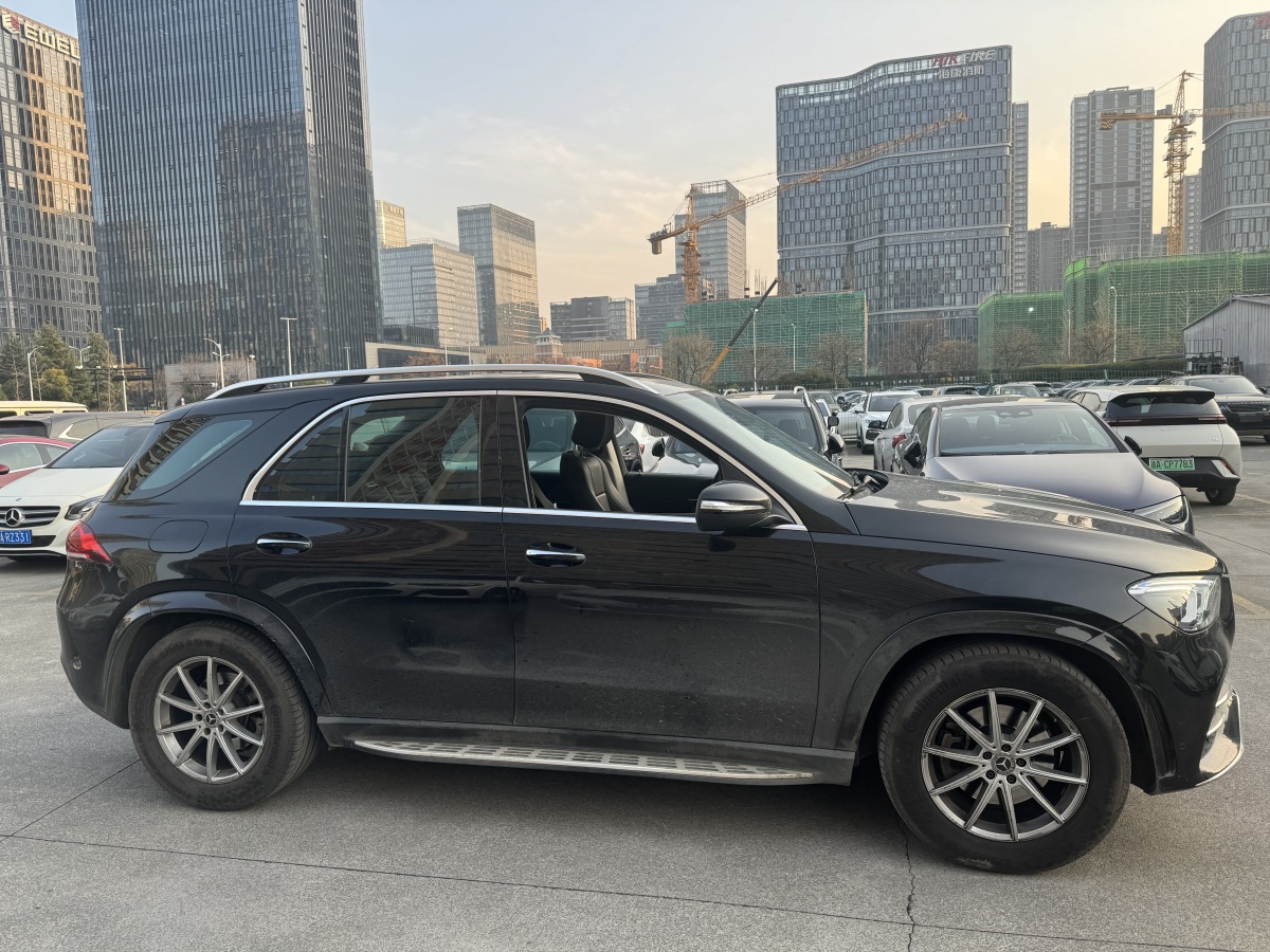 奔馳 奔馳GLE  2024款 改款 GLE 350 4MATIC 時(shí)尚型圖片