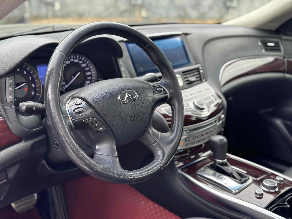 英菲尼迪 Q70  2013款 Q70L 2.5L 舒適版圖片