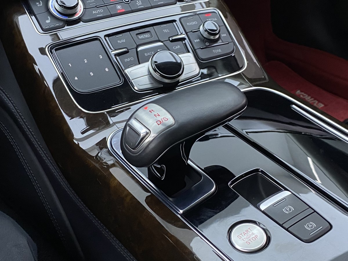 2014年9月奥迪 奥迪A8  2014款 A8L 50 TFSI quattro豪华型