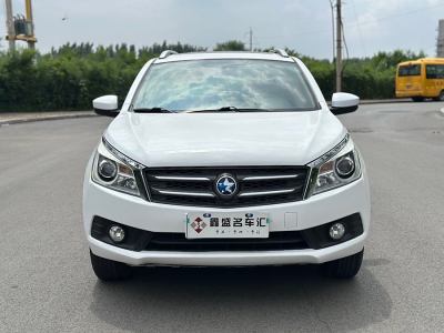 2015年8月 启辰 T70 2.0L CVT睿趣版图片