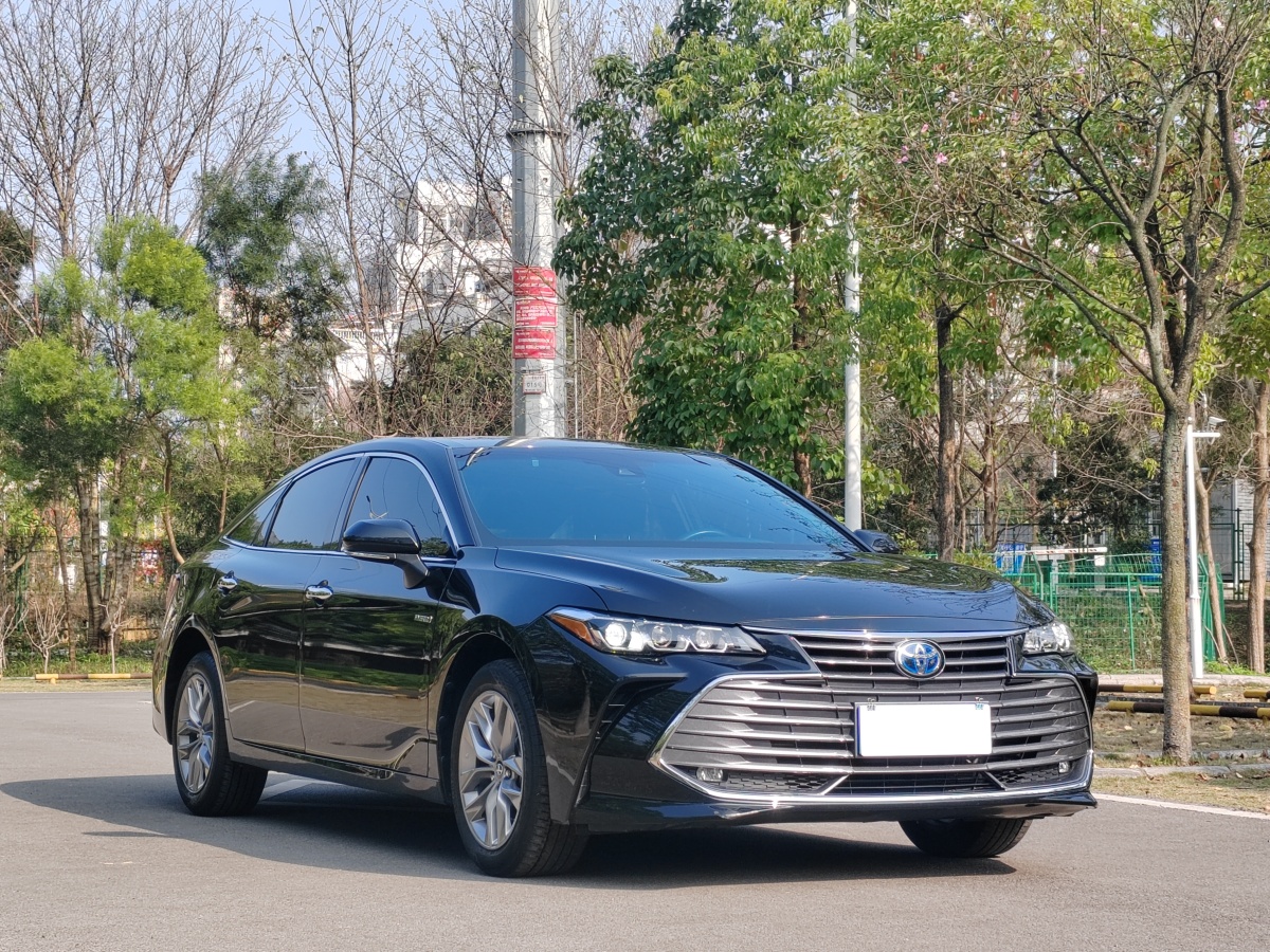 豐田 亞洲龍  2019款 雙擎 2.5L 豪華版 國(guó)VI圖片
