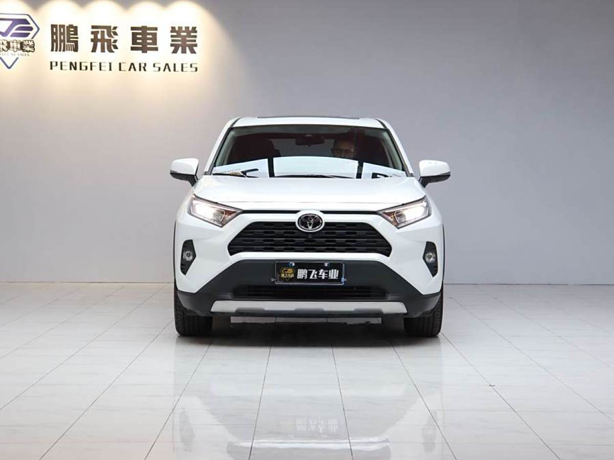 2022年8月豐田 RAV4榮放  2021款 2.0L CVT兩驅(qū)風(fēng)尚版