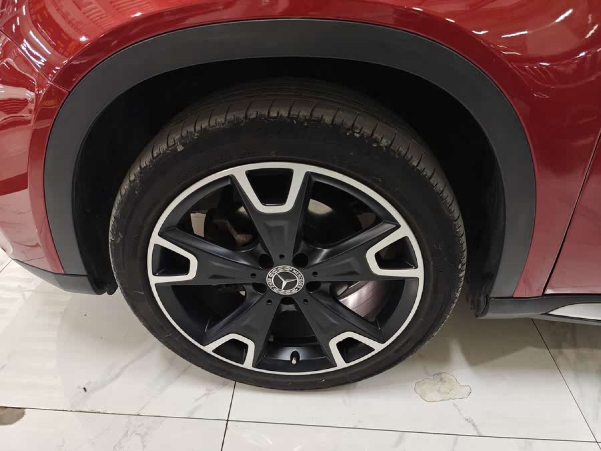 奔馳 奔馳GLA  2017款 GLA 220 4MATIC 時(shí)尚型圖片