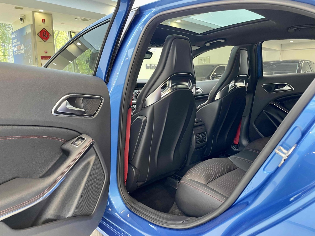奔馳 奔馳A級AMG  2014款 AMG A 45 4MATIC圖片