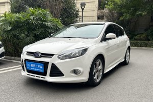 福克斯 福特 兩廂 2.0L 自動豪華運動型