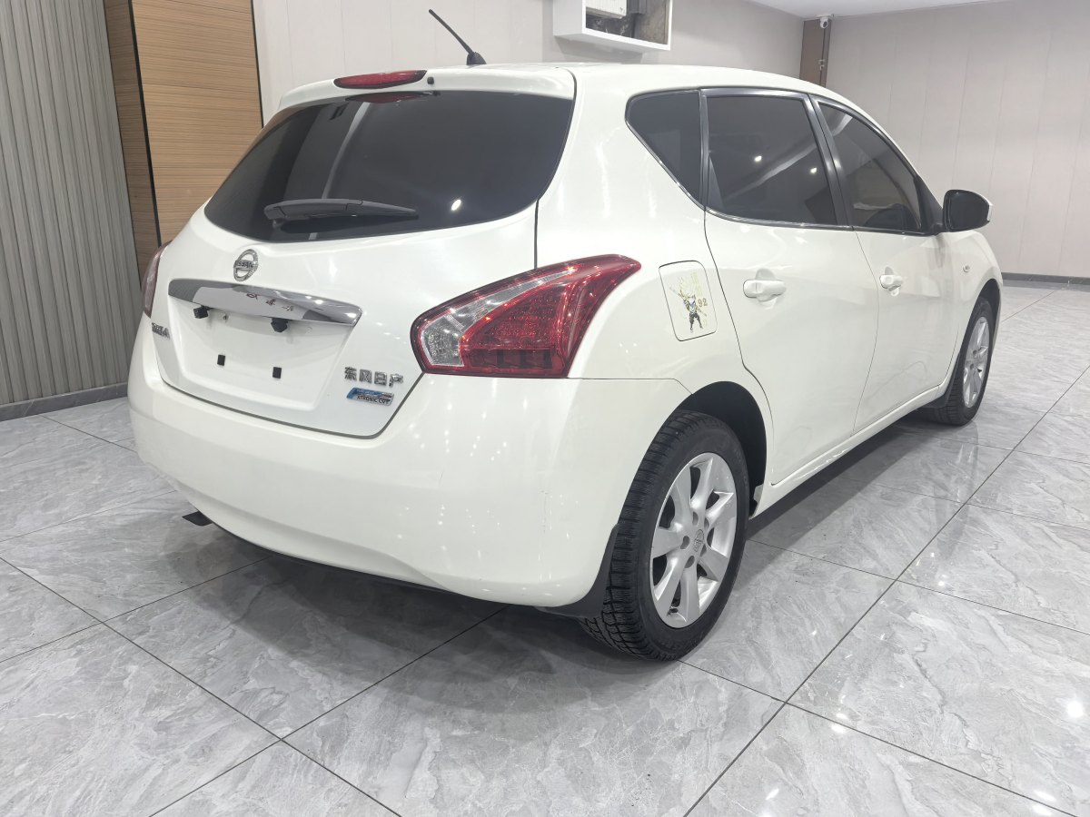 日產(chǎn) 騏達(dá)  2014款 1.6L CVT酷咖版圖片