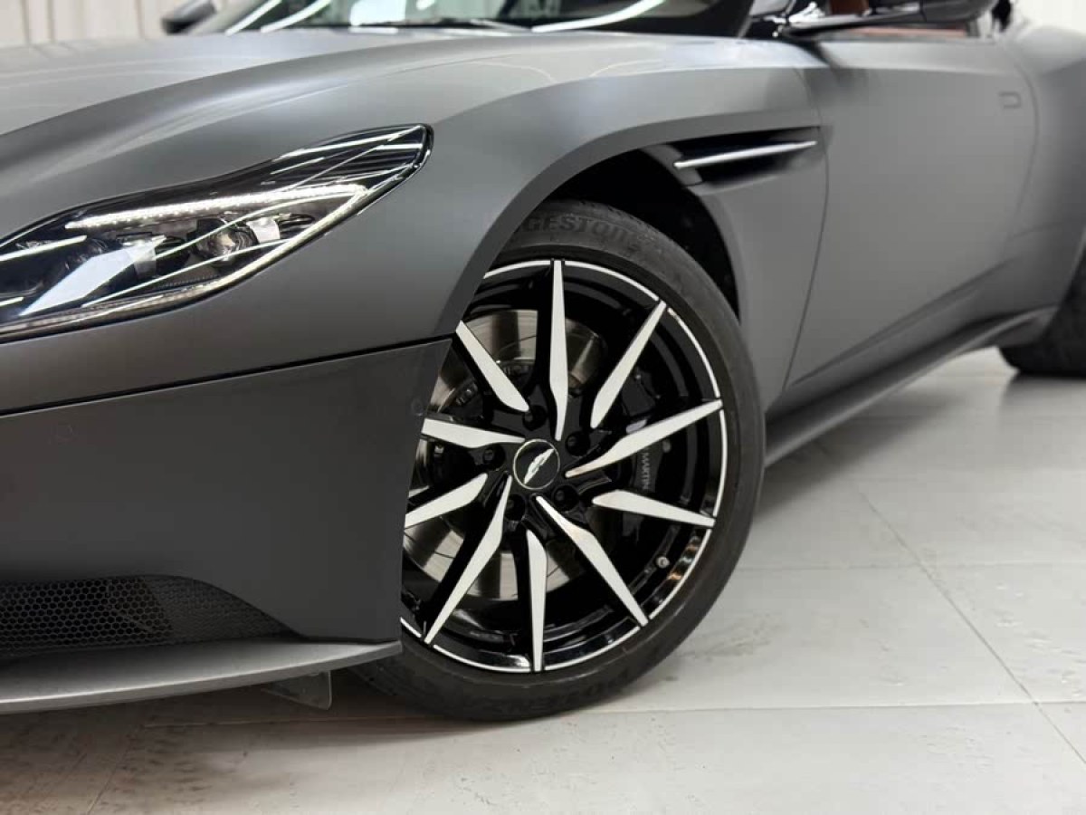 阿斯頓·馬丁 阿斯頓?馬丁DB11  2019款 4.0T V8 Coupe圖片