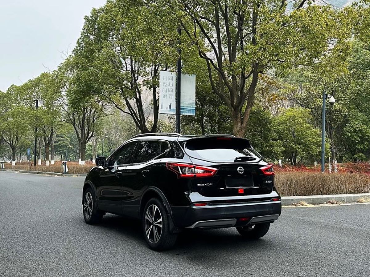 日產(chǎn) 逍客  2022款 2.0L CVT XV Prem.豪華版圖片