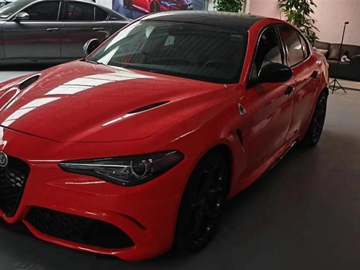 阿爾法·羅密歐 Giulia  2022款 2.9T 四葉草版圖片