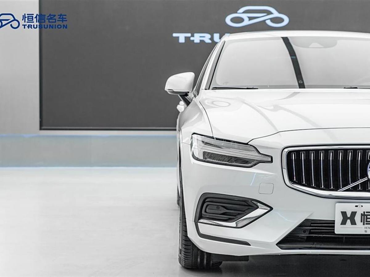 沃爾沃 S60L  2020款 T4 智逸豪華版圖片