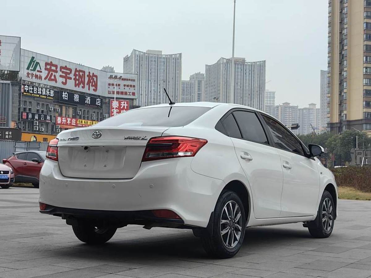 豐田 YARiS L 致享  2022款 1.5L CVT豪華PLUS版圖片